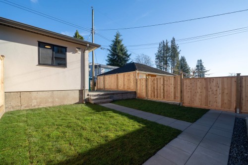7382 Maple Street, Vancouver, BC 