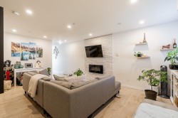 211-5625 Senlac Street  Vancouver, BC V5R 6G8