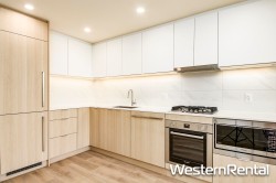 318 Alderson Avenue  Coquitlam, BC V3K 0J1