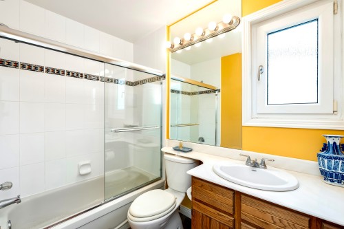 2328 Bellevue Avenue, West Vancouver, BC 