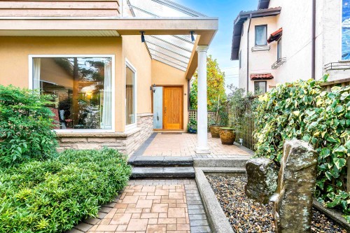 2328 Bellevue Avenue, West Vancouver, BC 