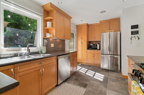 960 Thermal Drive, Coquitlam, BC 