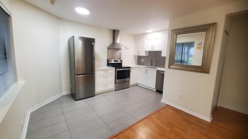 1516 Whitebark Place, Coquitlam, BC 