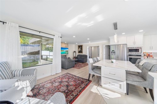 1516 Whitebark Place, Coquitlam, BC 