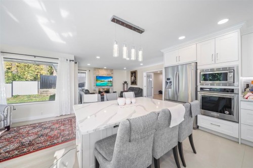 1516 Whitebark Place, Coquitlam, BC 