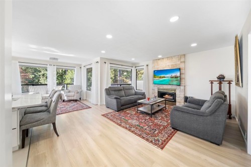 1516 Whitebark Place, Coquitlam, BC 