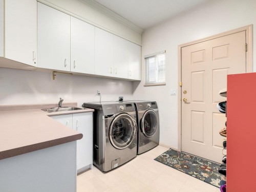 3340 River Road, Richmond, BC 