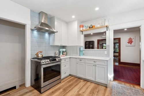 4188 13Th Avenue W, Vancouver, BC 