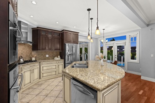 1197 Fulton Avenue, West Vancouver, BC 