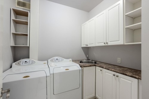 1197 Fulton Avenue, West Vancouver, BC 