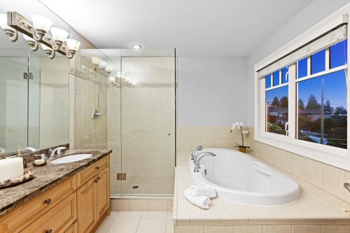 1197 Fulton Avenue, West Vancouver, BC 