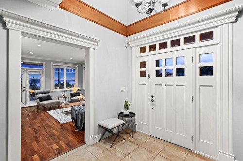 1197 Fulton Avenue, West Vancouver, BC 