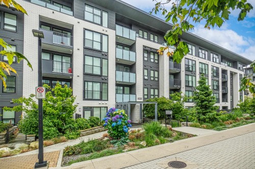 211-9228 Slopes Mews  Burnaby, BC V5A 0E9