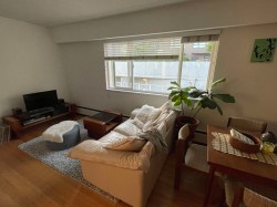 2-1235 10th Avenue W Vancouver, BC V6H 1J5