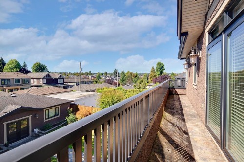 2168 16Th Avenue W, Vancouver, BC 