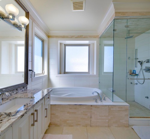 2168 16Th Avenue W, Vancouver, BC 