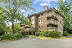 118-7431 Minoru Boulevard  Richmond, BC V6Y 1Z3