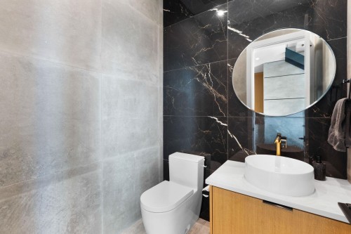 8 Creekstone Place, Port Moody, BC 