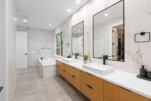 8 Creekstone Place, Port Moody, BC 