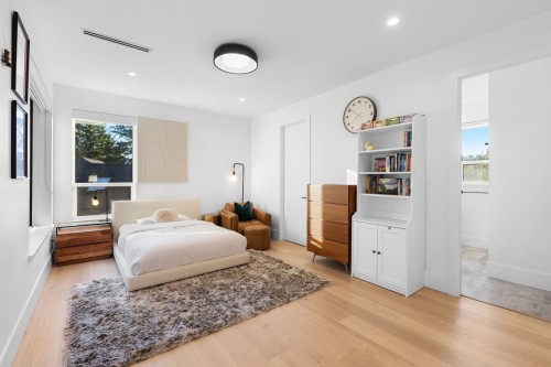 8 Creekstone Place, Port Moody, BC 