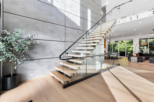 8 Creekstone Place, Port Moody, BC 