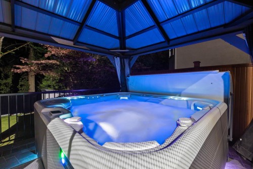 8 Creekstone Place, Port Moody, BC 