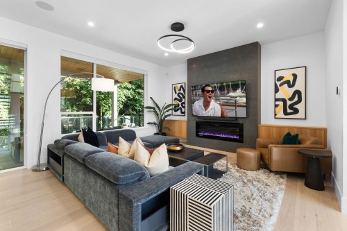 8 Creekstone Place, Port Moody, BC 