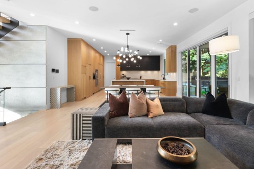 8 Creekstone Place, Port Moody, BC 