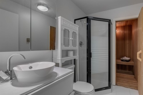 1565 Vinson Creek Road, West Vancouver, BC 