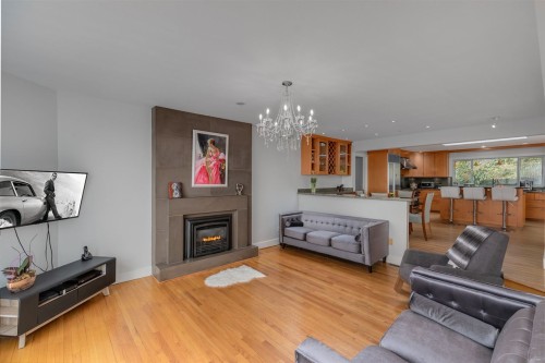 1565 Vinson Creek Road, West Vancouver, BC 