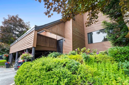 423 Cambridge Way, Port Moody, BC 