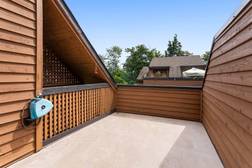 423 Cambridge Way, Port Moody, BC 