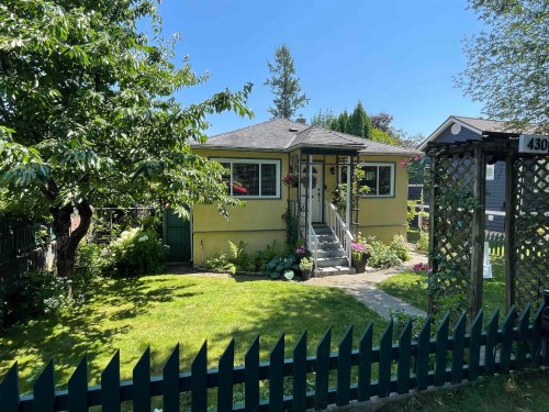 430 Garrett Street  New Westminster, BC V3L 3S2