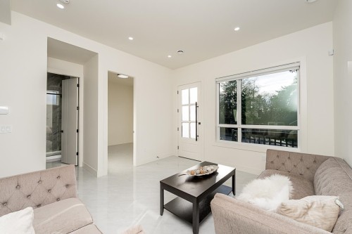 1-9935 Sullivan Street, Burnaby, BC 