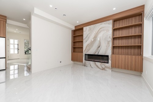 1-9935 Sullivan Street, Burnaby, BC 