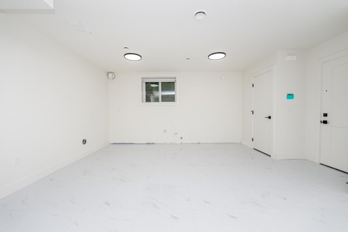 1-9935 Sullivan Street, Burnaby, BC 