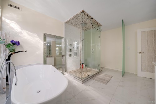 7215 Frobisher Drive, Richmond, BC 