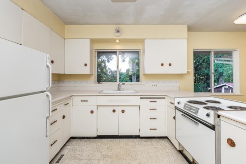 723 Handsworth Road, North Vancouver, BC 