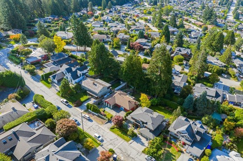 723 Handsworth Road, North Vancouver, BC 