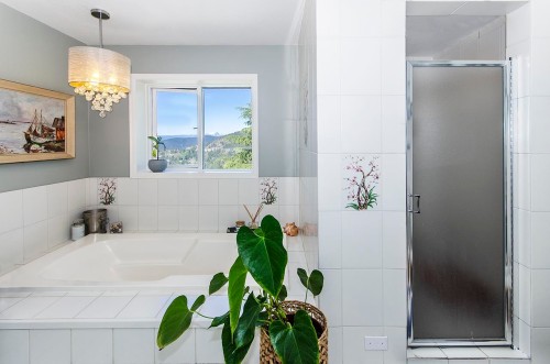 5237 Timberfeild Road, West Vancouver, BC 