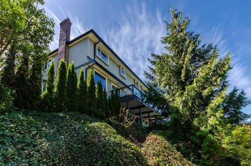 5237 Timberfeild Road, West Vancouver, BC 