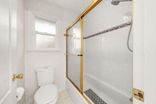 11851 Railway Avenue, Richmond, BC 