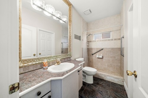 11851 Railway Avenue, Richmond, BC 