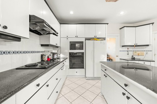 11851 Railway Avenue, Richmond, BC 