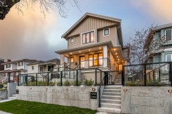 1-2945 44th Avenue E Vancouver, BC V5R 3A9