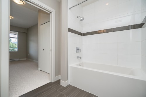 2410-963 Charland Avenue, Coquitlam, BC 