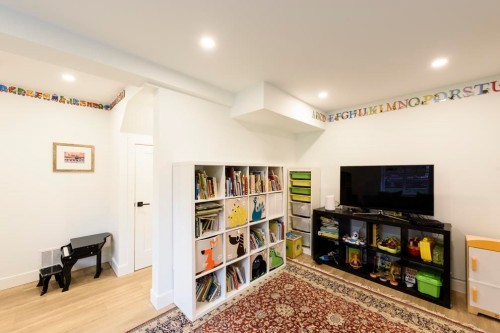 161 26Th Avenue E, Vancouver, BC 