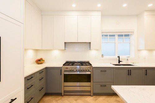 161 26Th Avenue E, Vancouver, BC 