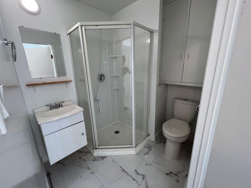 560 Springer Avenue, Burnaby, BC 