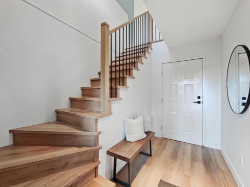 1777 Caledonia Avenue, North Vancouver, BC 